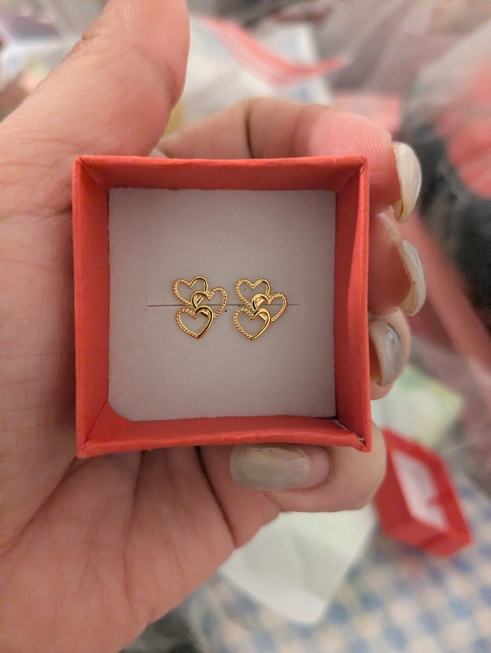 18k SD Gold Triple Heart Stud Earrings 💯 Real Gold Pawnable LW Only